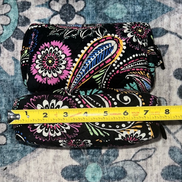 Vera Bradley Set of 2 Bandana Swirl Cosmetic Bags
EUC - Picture 14 of 15